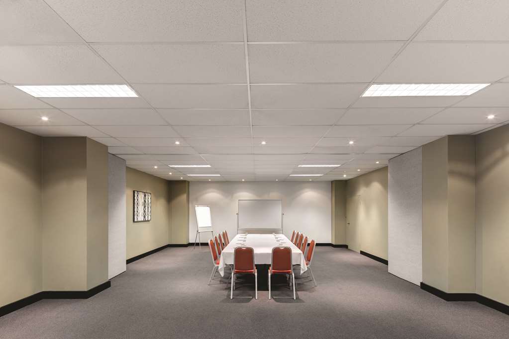 Adina Apartment Hotel Sydney Surry Hills Facilities photo